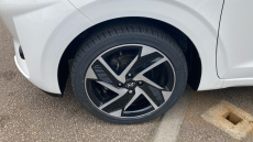 Hyundai i10 1.0 MPi Premium 5dr Petrol Hatchback